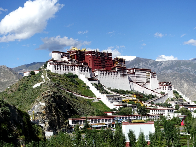 西藏人文行旅．神山聖湖．倉央嘉措探秘８日